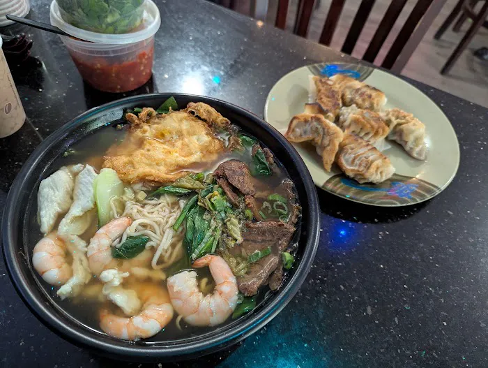 Tasty Hand-Pulled Noodles ||| & Chinese Food Picture 2