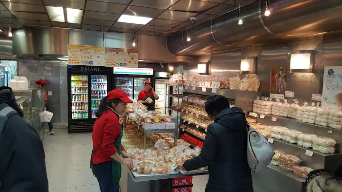 242 Cafe Bakery 光華餅家 Picture 7