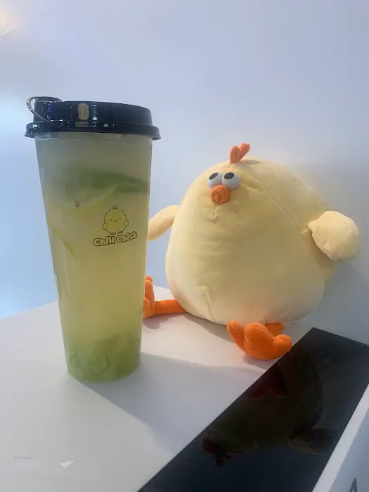 Chill Chick Picture 1