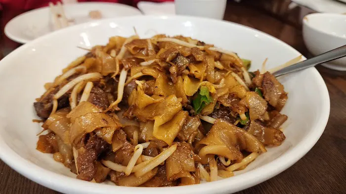 Ming Wong Picture 6