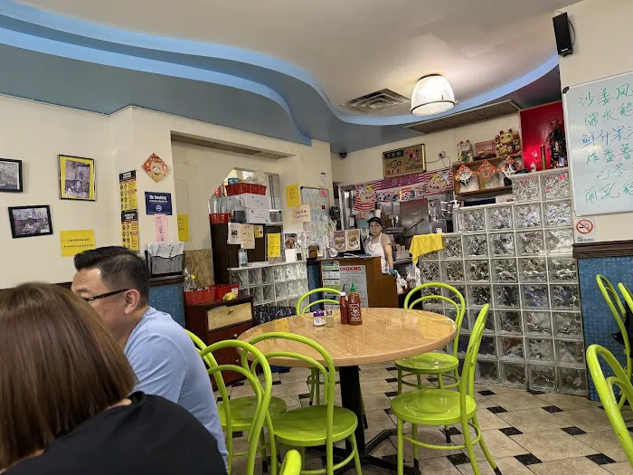 M Star Cafe Picture 5