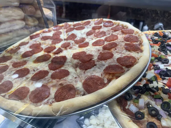 Mulberry Deli & Pizza Picture 5
