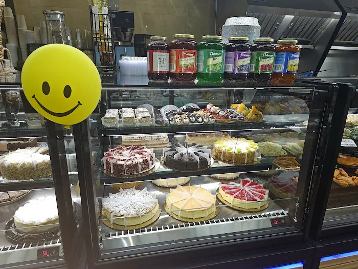 BRAVO CAFÈ & DELI Picture 9