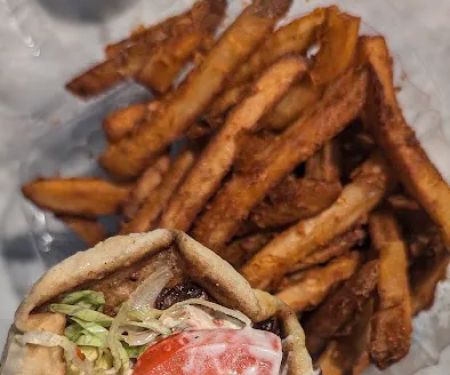 Chicken N Gyro