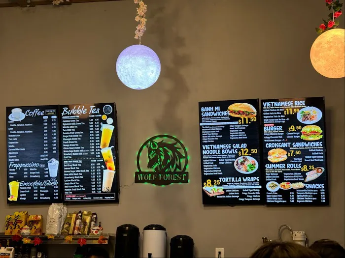 Wolf forest cafe Picture 7
