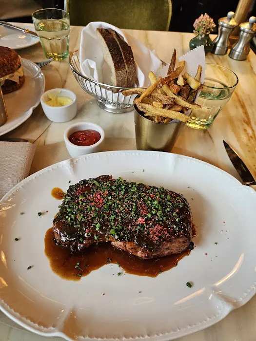 T. Brasserie Picture 5