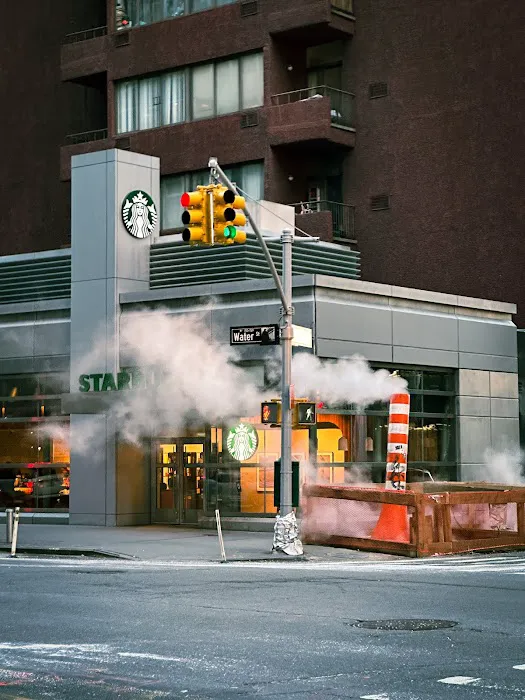 Starbucks Picture 5