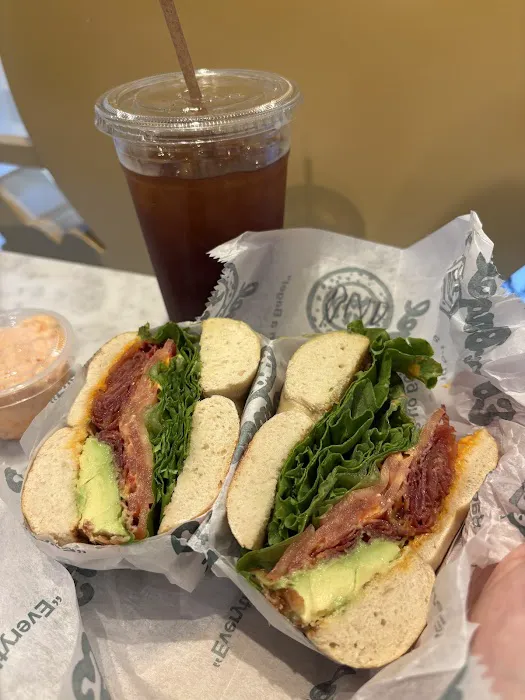Ess-a-Bagel Picture 7