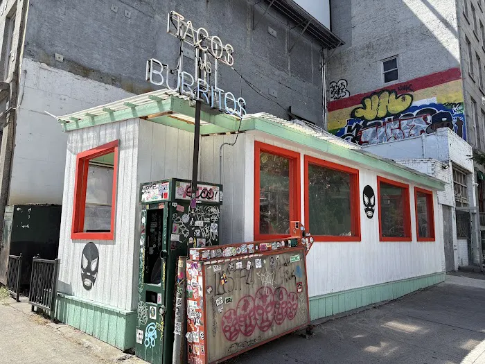 Luchadores NYC Picture 1
