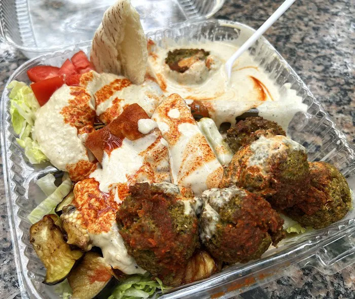 Sam's Falafel Stand Picture 5