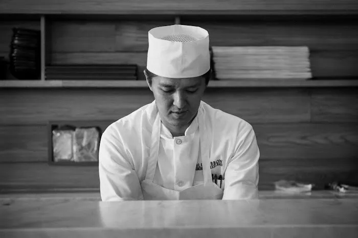 Blue Ribbon Sushi Bar at Hudson Eats Picture 4