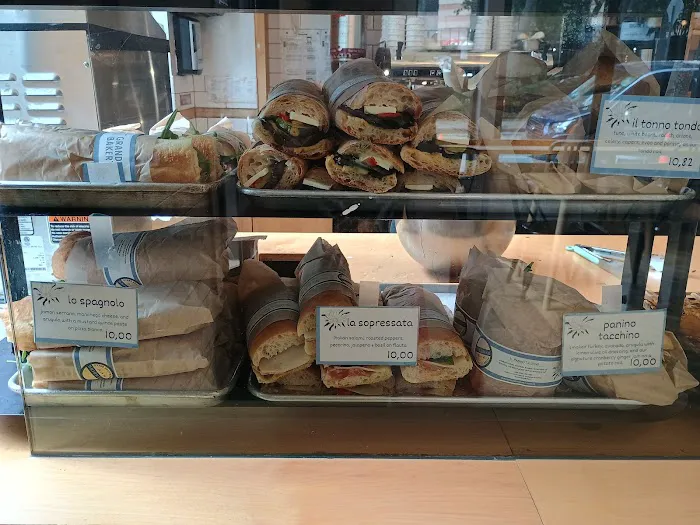Grandaisy Bakery Picture 9
