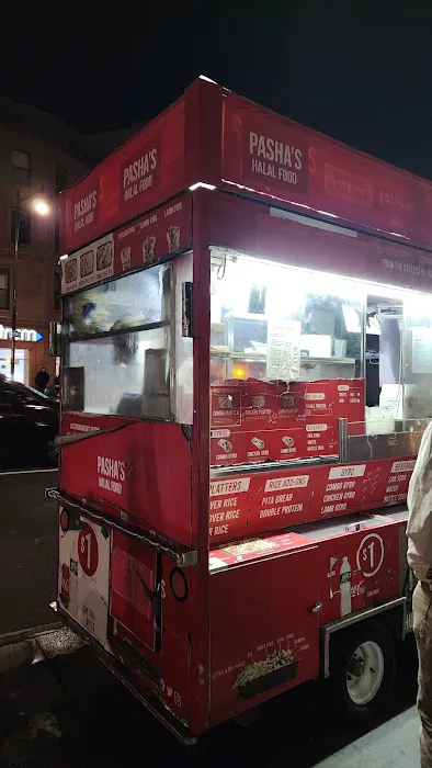 Pasha’s halal food Picture 3