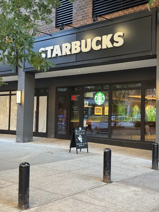 Starbucks Picture 6
