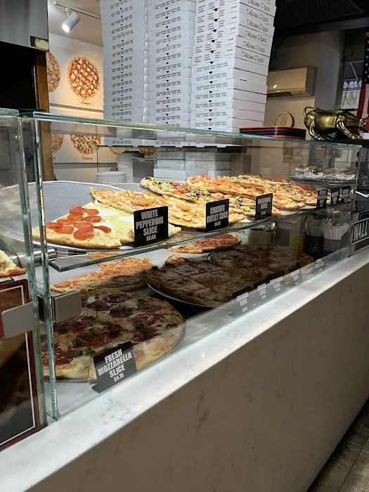 Cucina Bene Pizza Picture 3