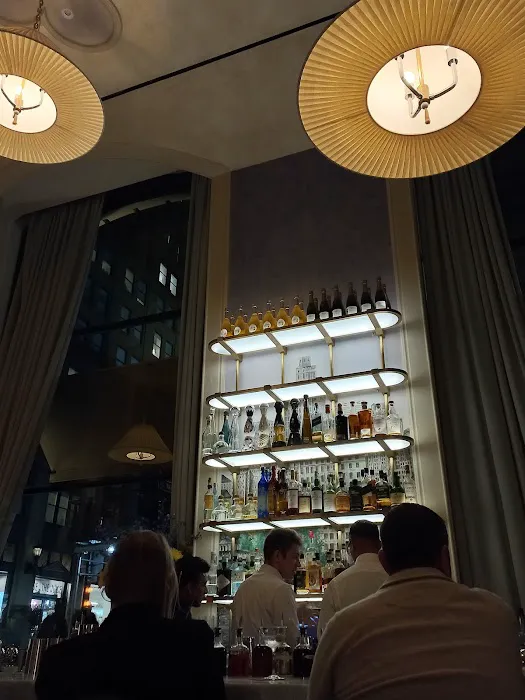 Lobby Bar @ Wall Street Hotel Picture 2