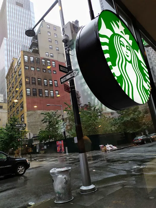 Starbucks Picture 9