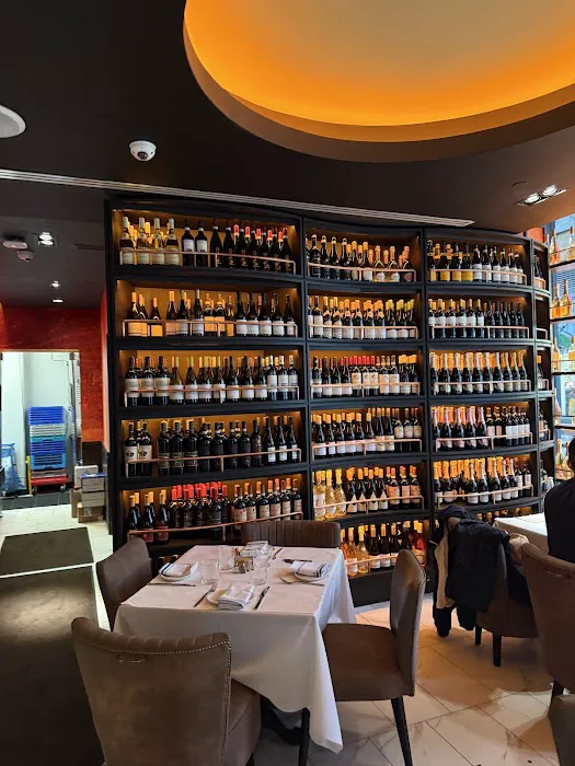 Serafina Financial District Picture 3