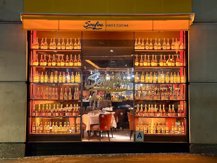 Serafina Financial District Picture 6