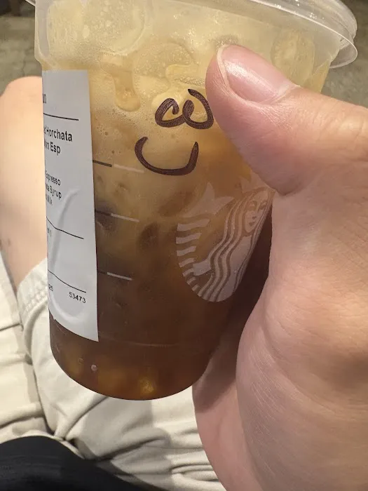 Starbucks Picture 5