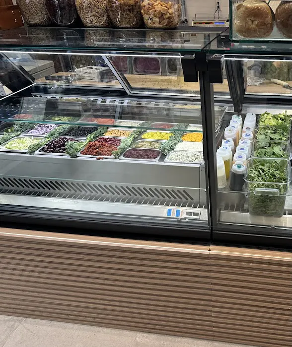 BONY’s fidi deli Picture 3