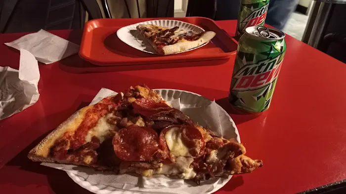 The Grotto Pizzeria Picture 2