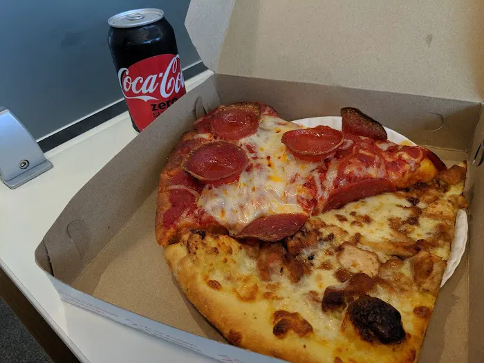 The Grotto Pizzeria Picture 4