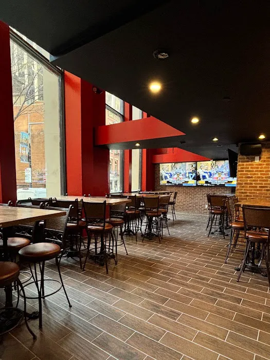 Continental Sports Lounge Picture 7
