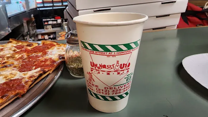 Underground Pizza Picture 6