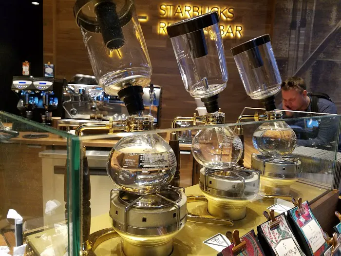 Starbucks Picture 4