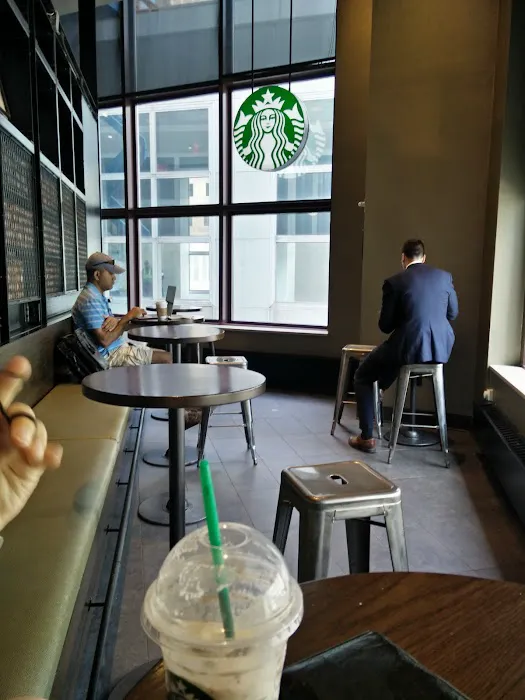 Starbucks Picture 2