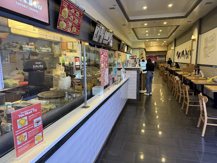 Broadway Food Court Picture 1