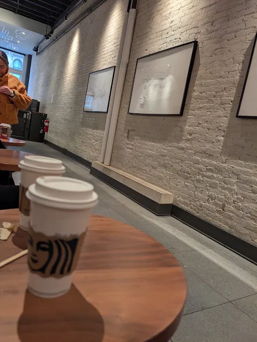 Starbucks Picture 3