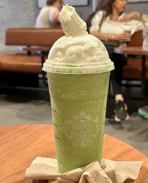 Starbucks Picture 9
