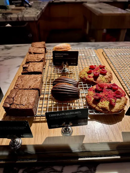 Patisserie Picture 6