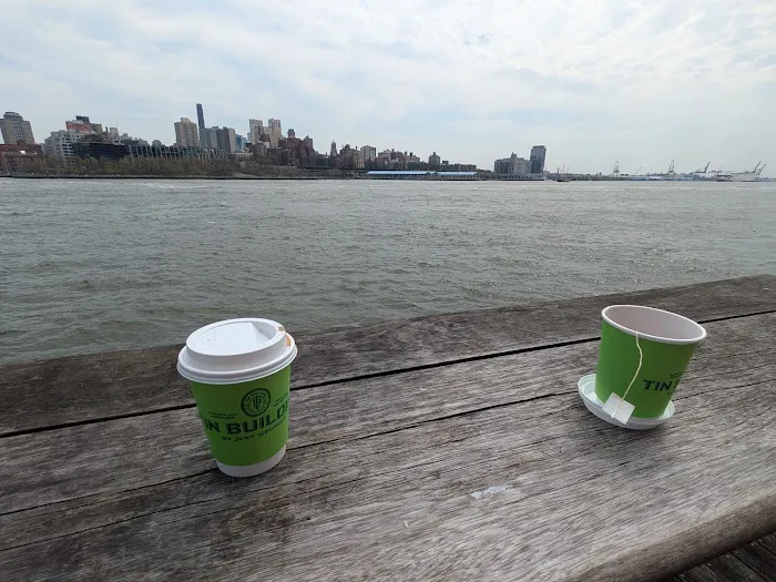 T Café Picture 4