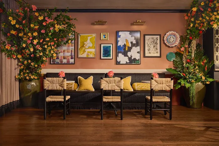 Bar Tontine Picture 6