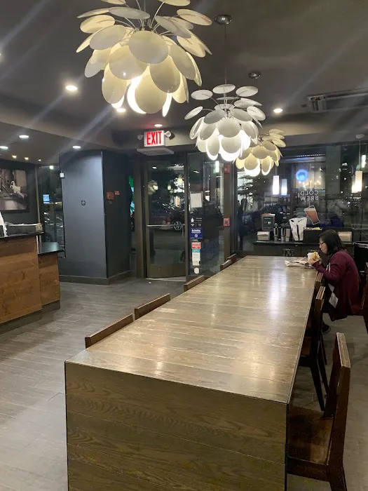 Starbucks Picture 3