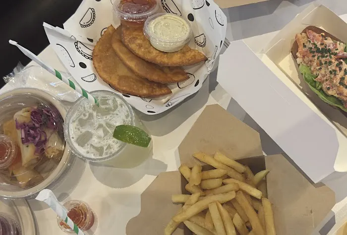The Hungry Pearl Picture 1