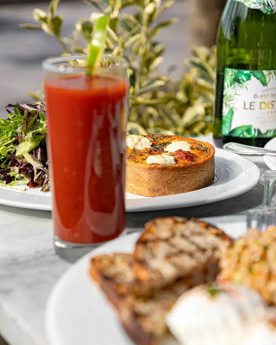 Bistro at Le District Picture 7