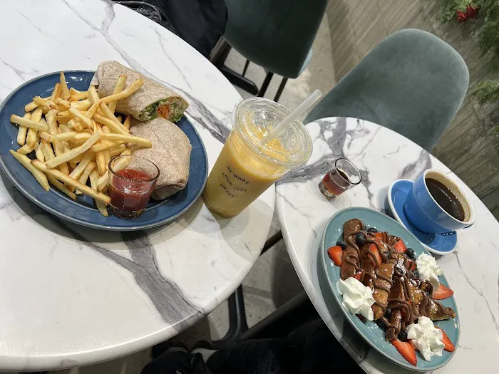 Ateaz Cafe Picture 6
