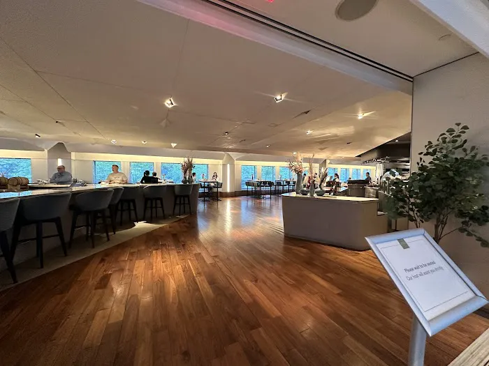 Atrio Wine Bar & Restaurant Picture 3