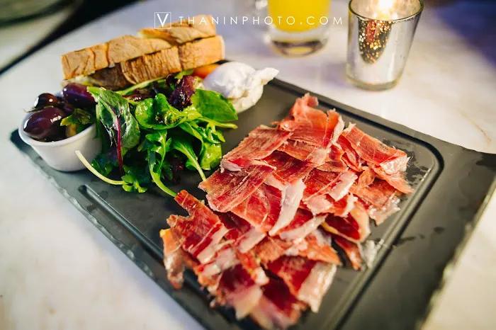 Atrio Wine Bar & Restaurant Picture 9