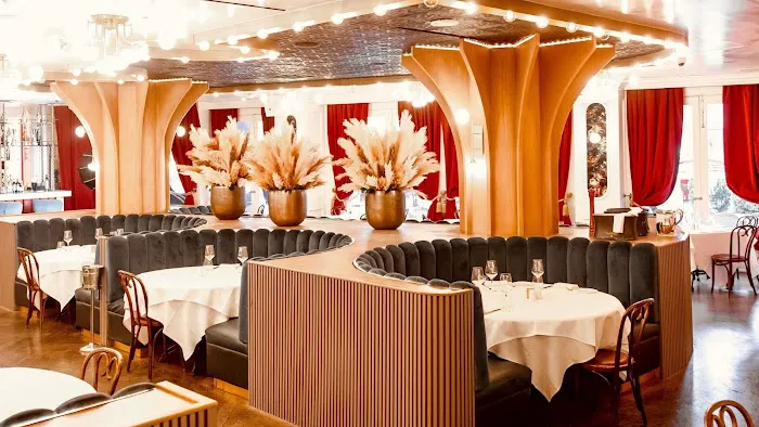 Maison Close Restaurant Picture 3