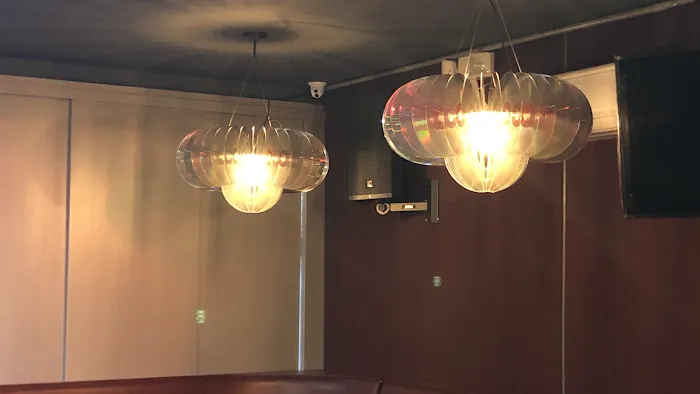 Winnie’s Bar Picture 1