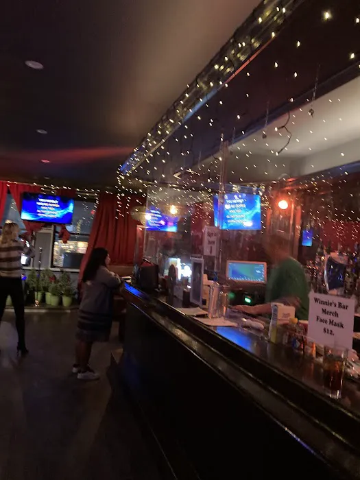 Winnie’s Bar Picture 7