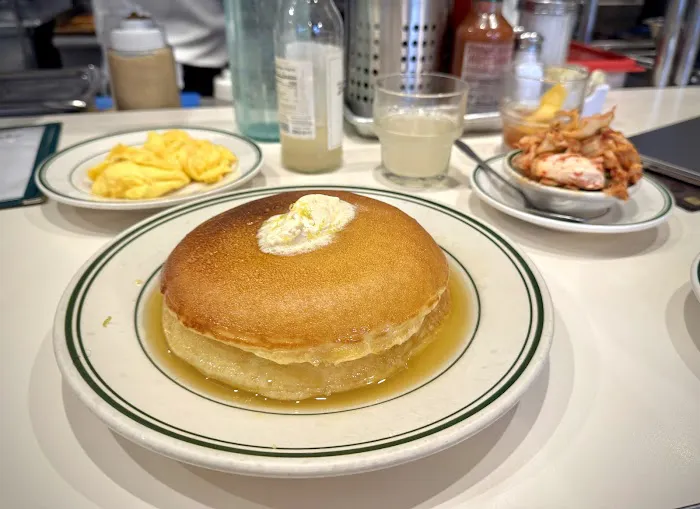 Golden Diner Picture 10