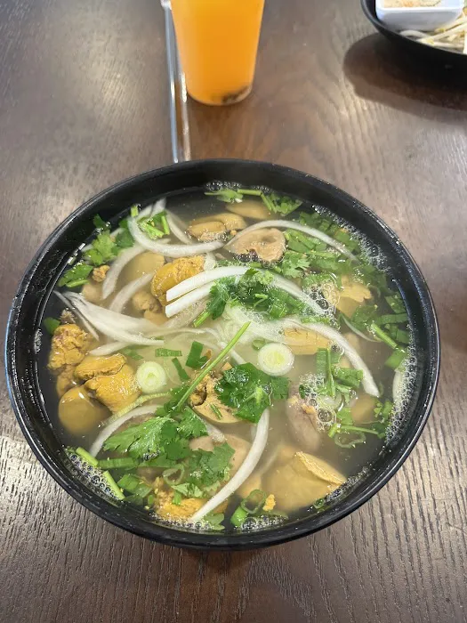 Phở Gà Vàng Picture 6