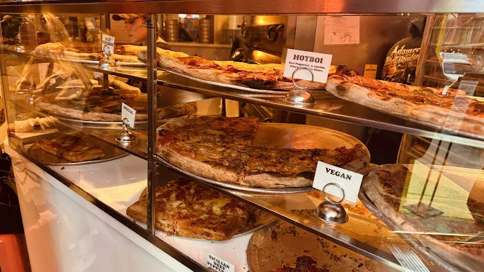 Scarr's Pizza Picture 8