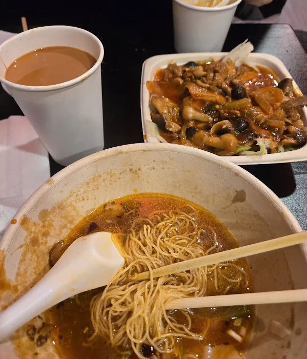 Maxi’s Noodle 3 Picture 3
